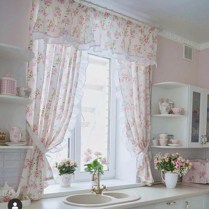 Decorating PVC Windows in Shabby‑Chic Style Decorating PVC Windows in Shabby‑Chic Style