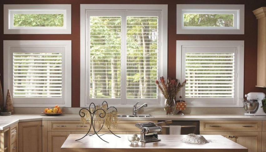 The name built-in blinds suggests that this sun system is installed inside the glazing. Horizontal blinds in this case will look more harmonious and traditional. These blinds will not only be a decoration solution that accentuates your personality but also will protect the premises from sun, heat and prying eyes, and furniture from fading.